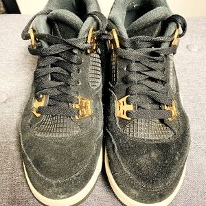 Kids size 5 Michael Jordan 4 Royalty’s- authentic